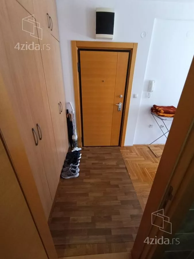 Garsonjera | 4zida