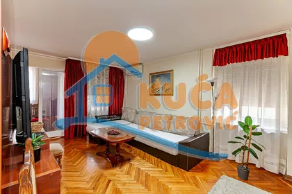 Trg 14. oktobra | 4zida.rs