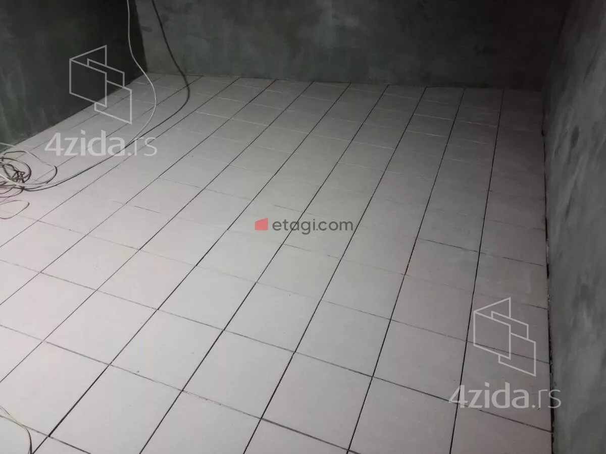 Lokal | 4zida