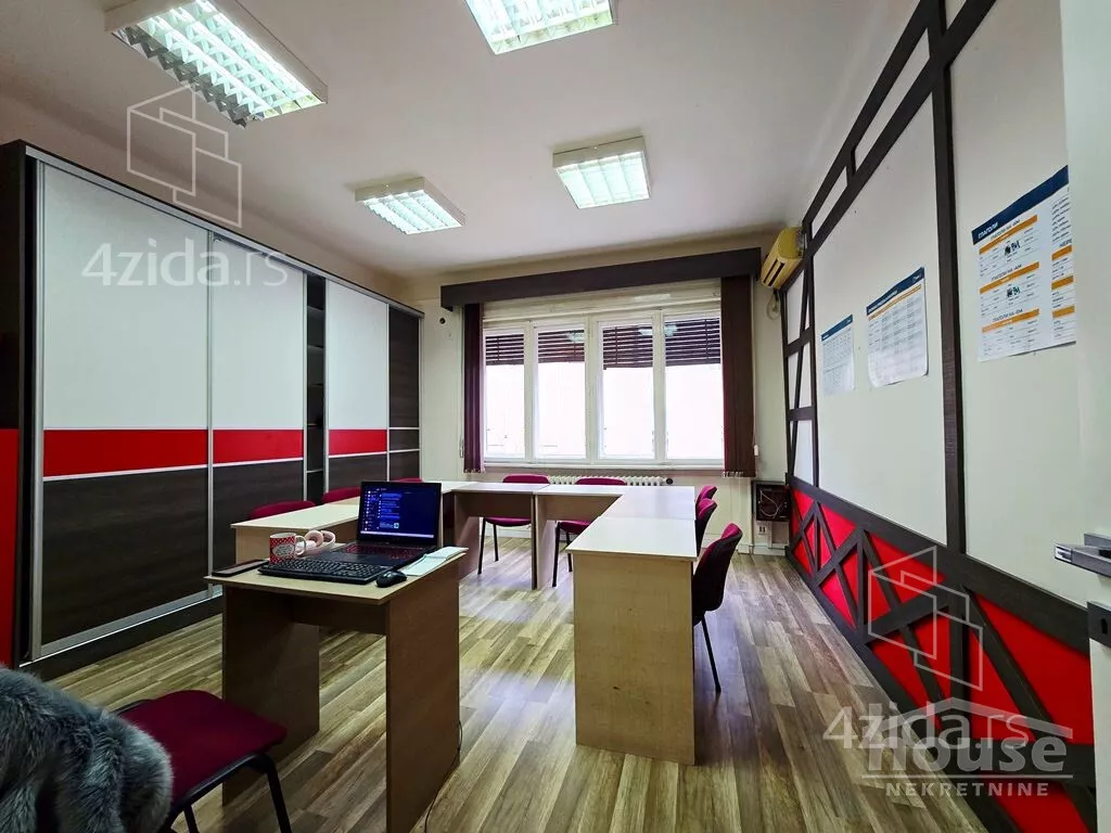 Petosoban stan | 4zida