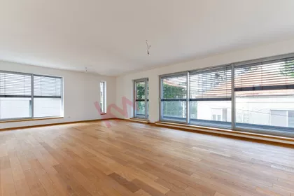 Lamartinova | 4zida.rs