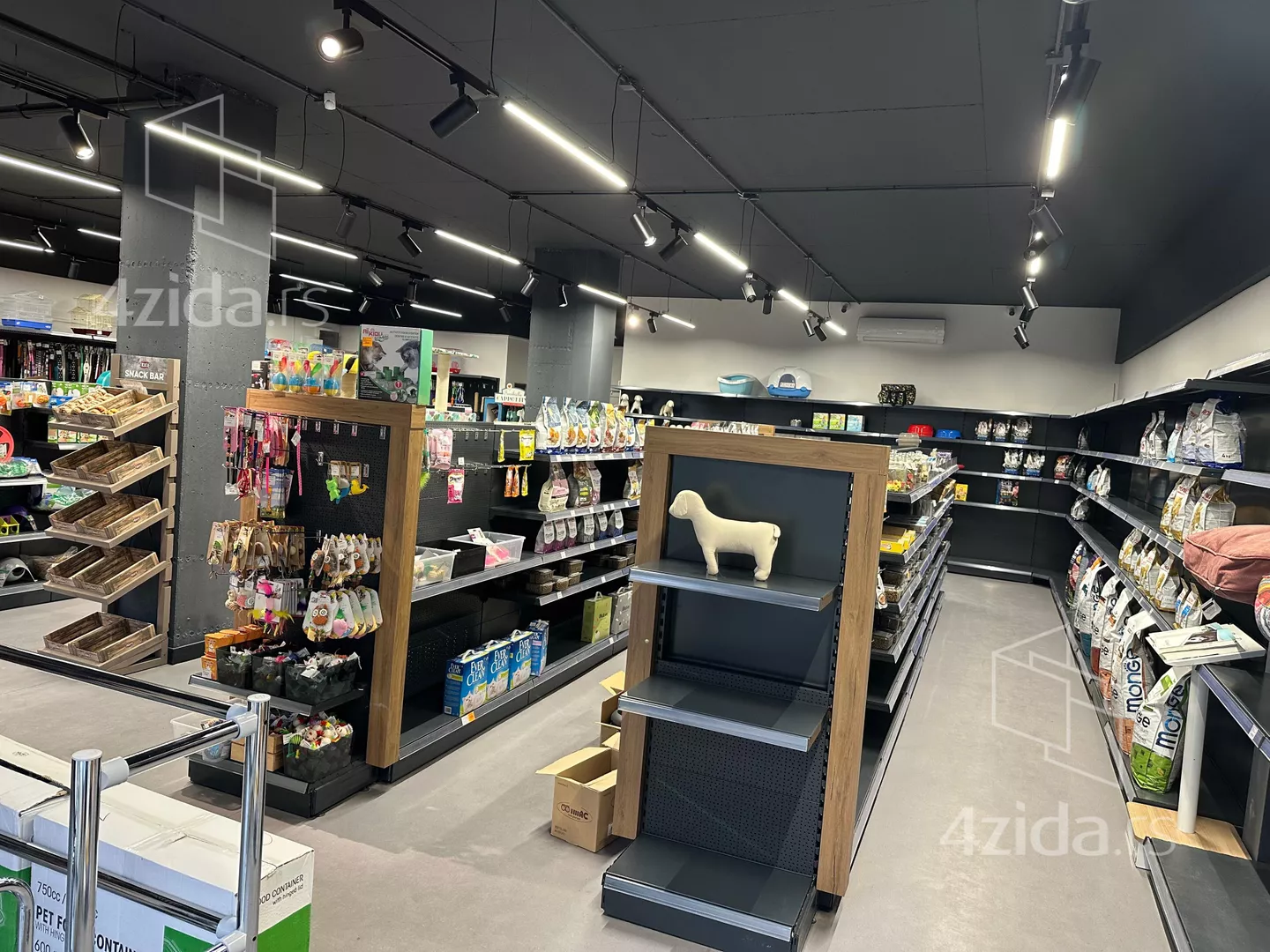 Poslovni prostor | 4zida