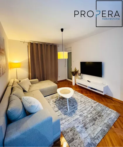 Jesenjinova | 4zida.rs