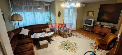 Karađorđev Trg, Zemun opština, Beograd | 4zida.rs