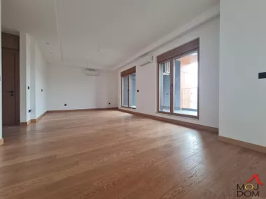Cara Dušana