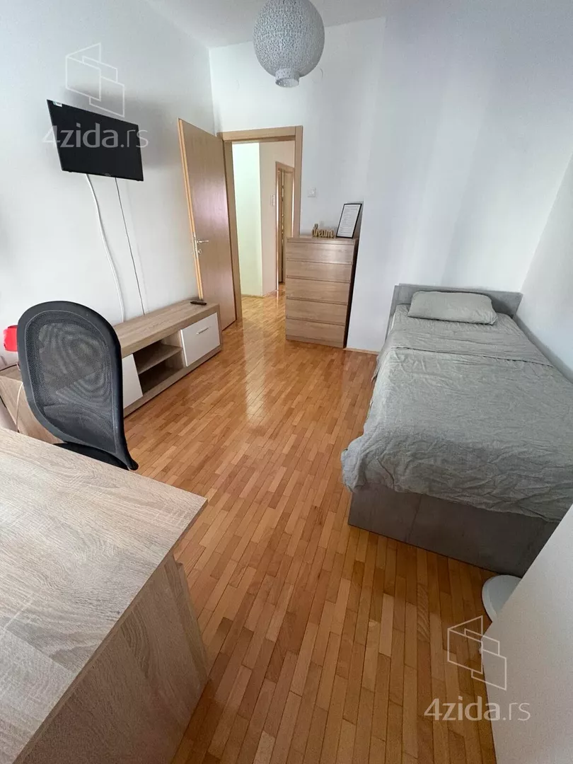 Продается трехкомнатная квартира, Центр, 159.000€, 60m² — фото