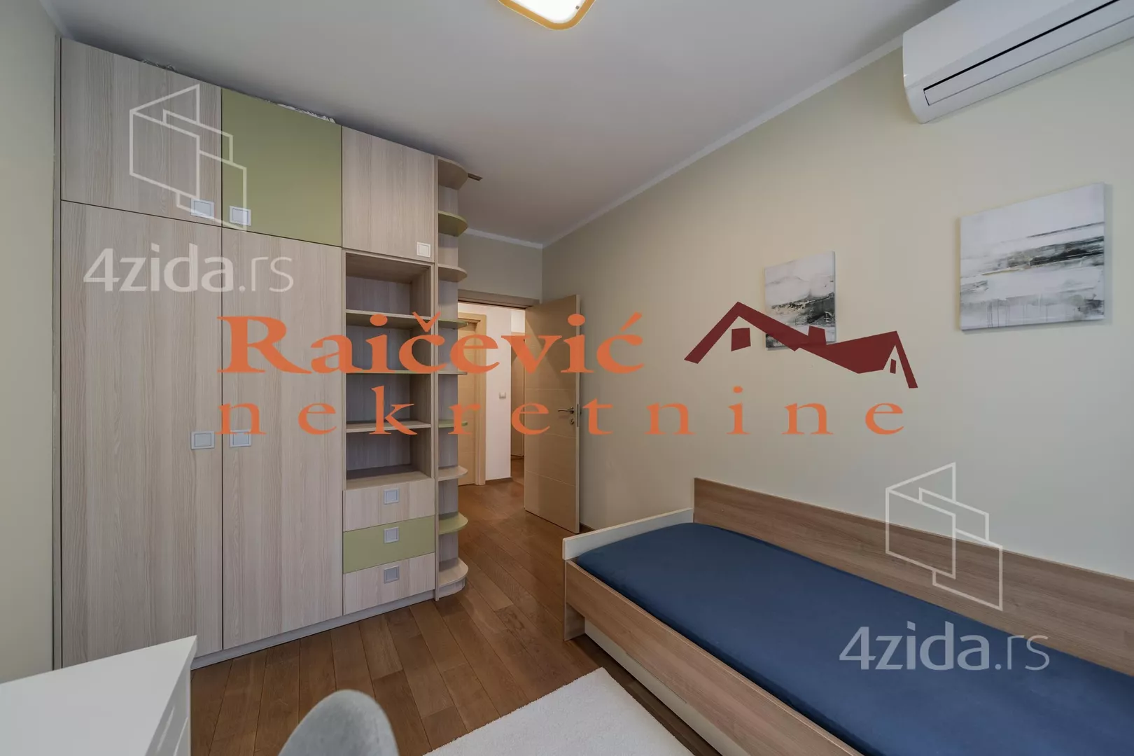 Troiposoban stan | 4zida