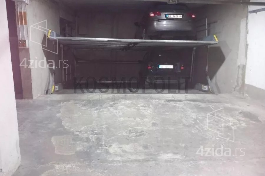 Garaža | 4zida