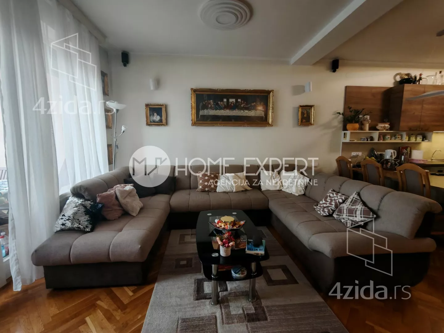 Petosoban stan | 4zida