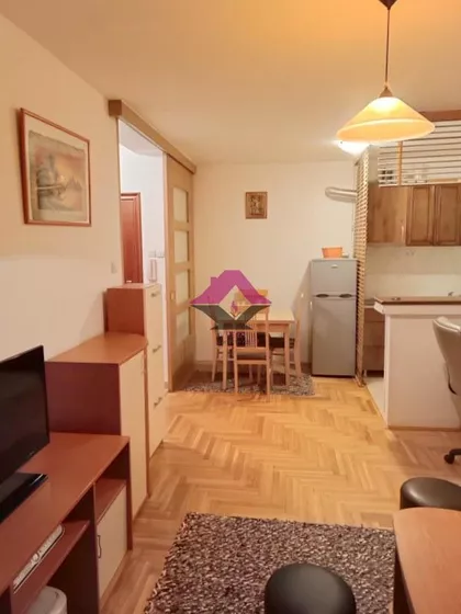 Svetojovanska | 4zida.rs