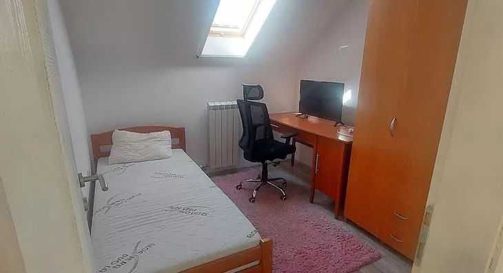 Četvoroiposoban stan | 4zida