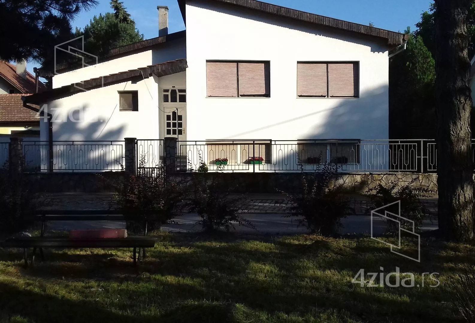 Kuća | 4zida