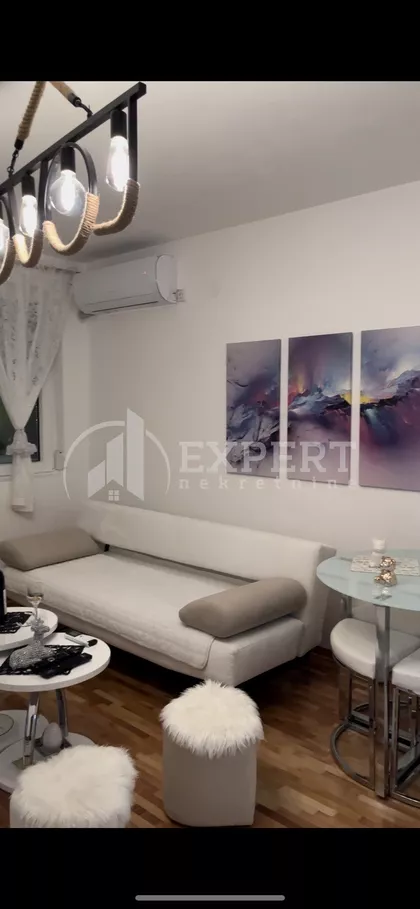 Vojislava Ilića | 4zida.rs