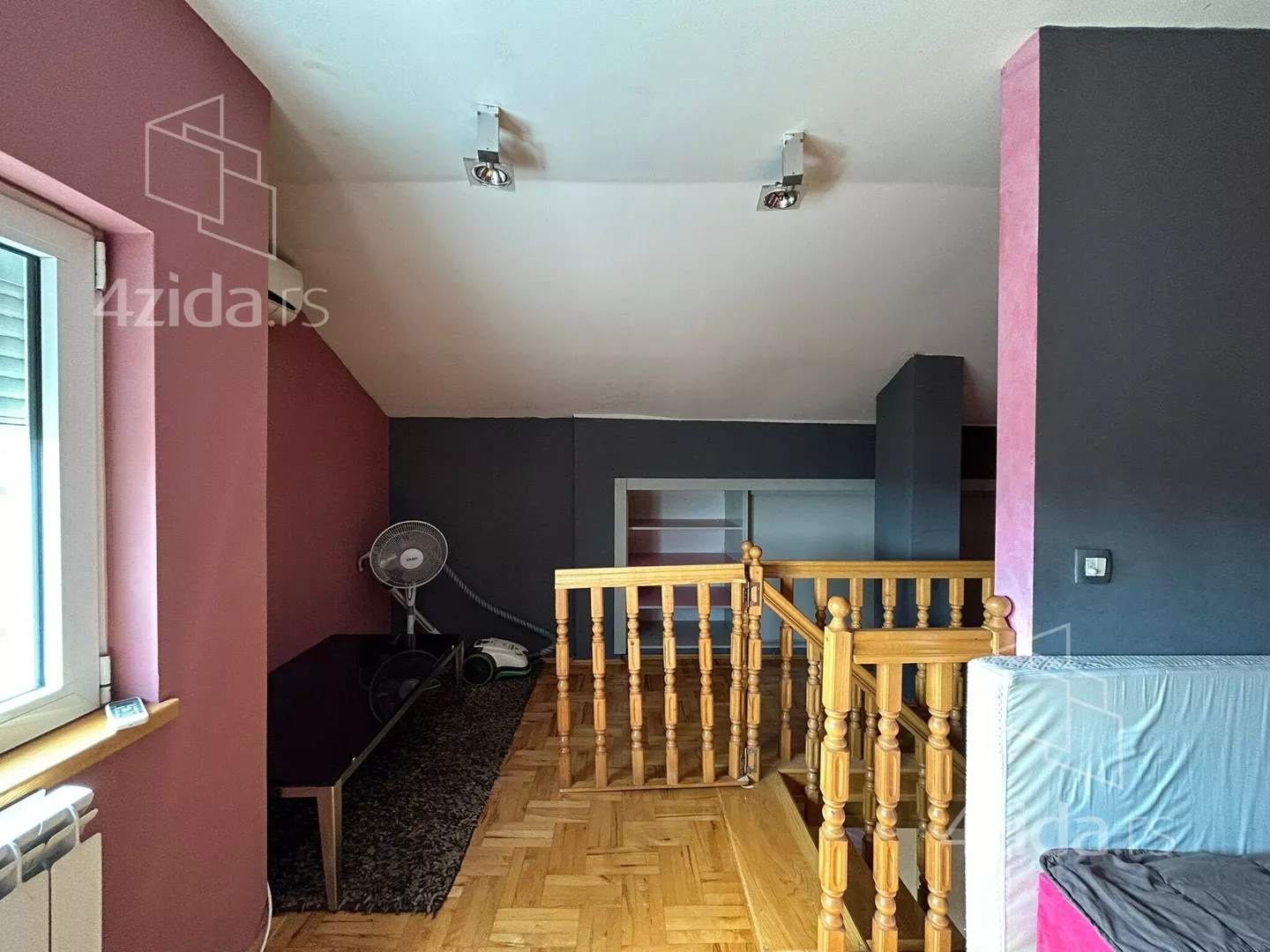 Četvoroiposoban stan | 4zida