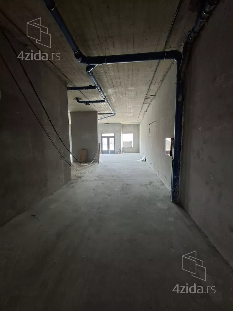 Poslovni prostor | 4zida