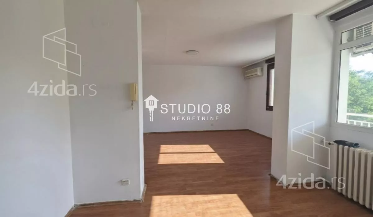 Продается двухкомнатная квартира, 4. Juli, 61.000€, 55m² — фото