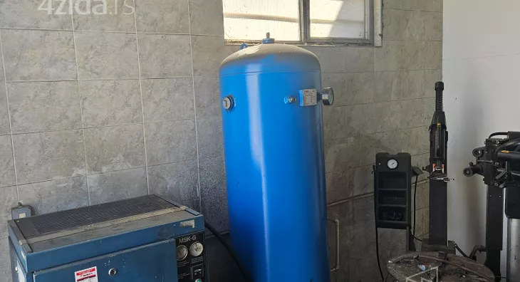 Garaža | 4zida
