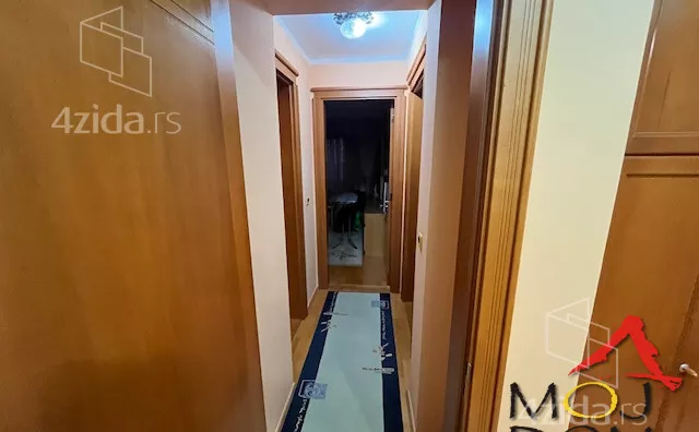 Petosoban stan | 4zida