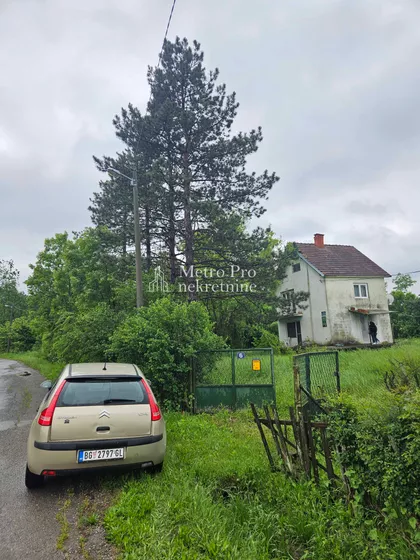 Milovana Petrovića | 4zida.rs