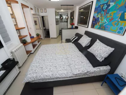 Marsala Birjuzova | 4zida.rs