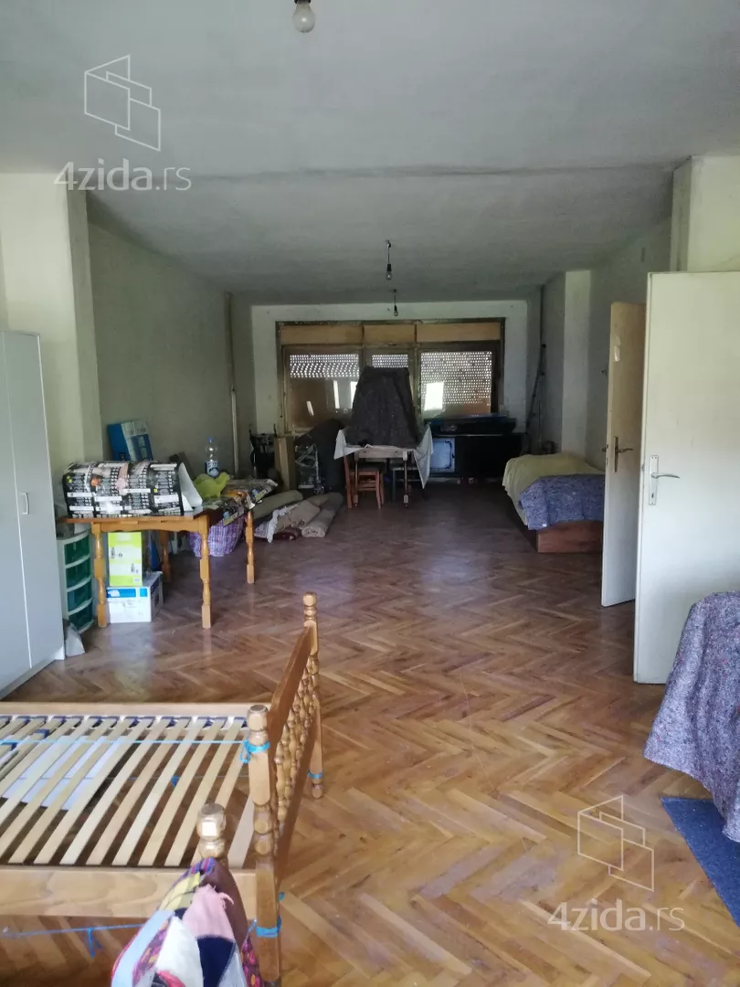 3-etažna kuća | 4zida