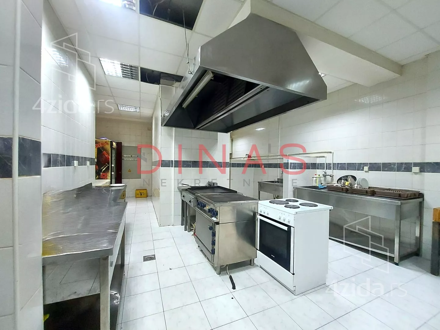 Poslovni prostor | 4zida