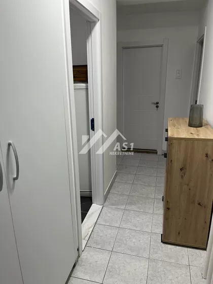 Vojvođanska | 4zida.rs