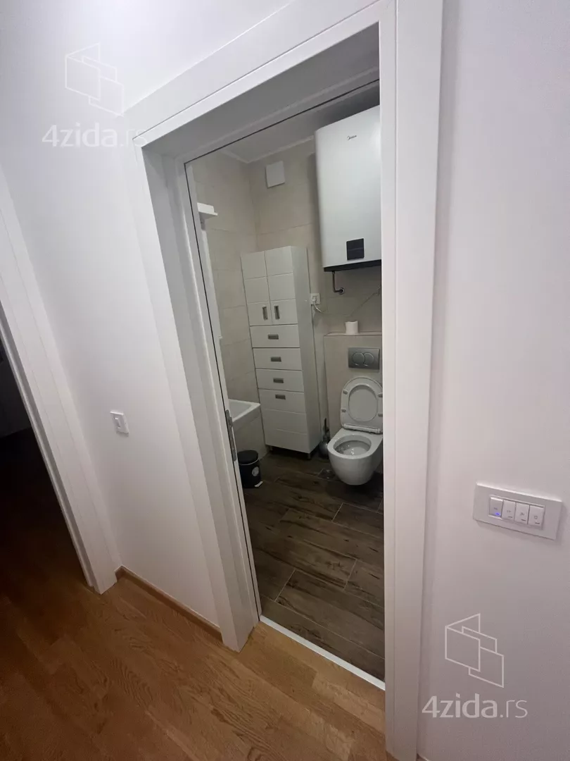 Troiposoban stan | 4zida