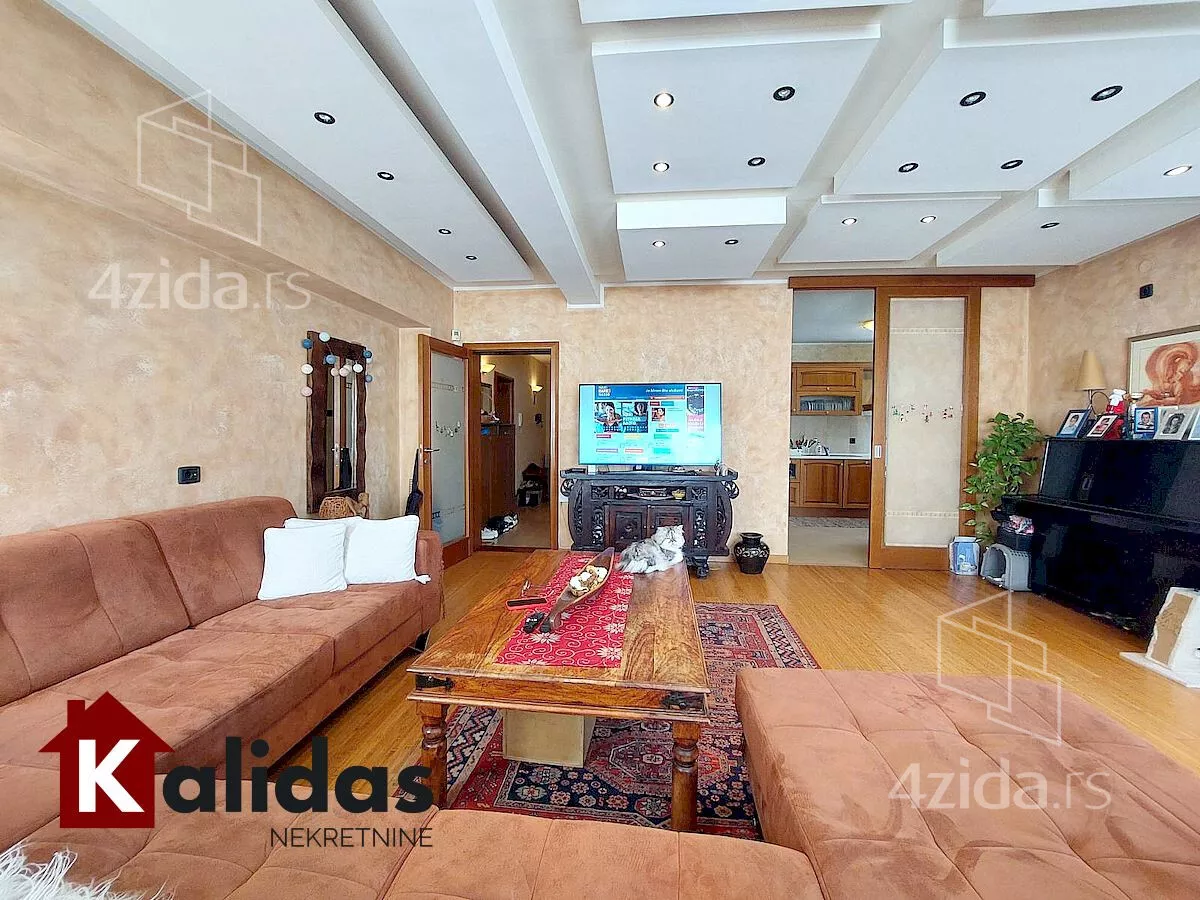 Četvorosoban stan | 4zida