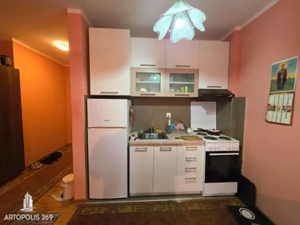 Mali Mokri Lug | 4zida.rs