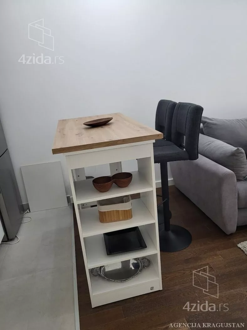 Garsonjera | 4zida