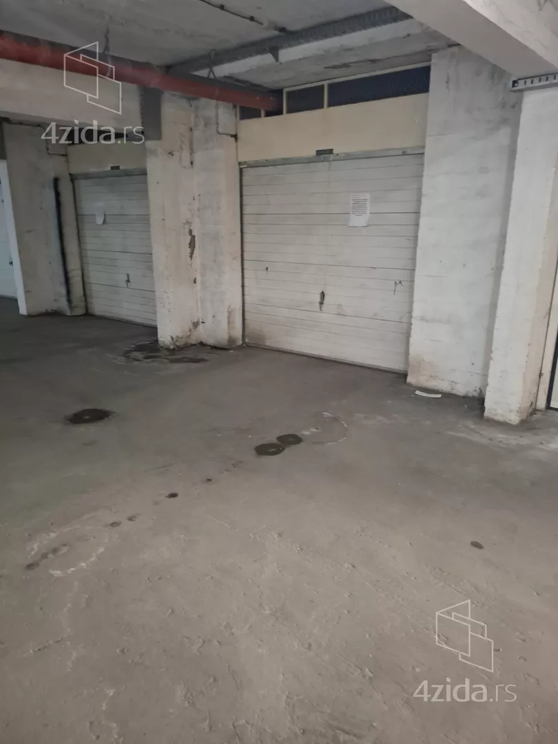 Garaža | 4zida