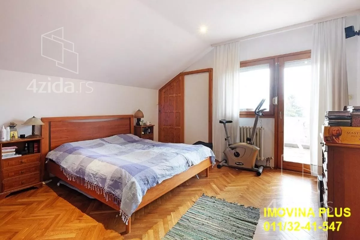 Šestosoban stan | 4zida