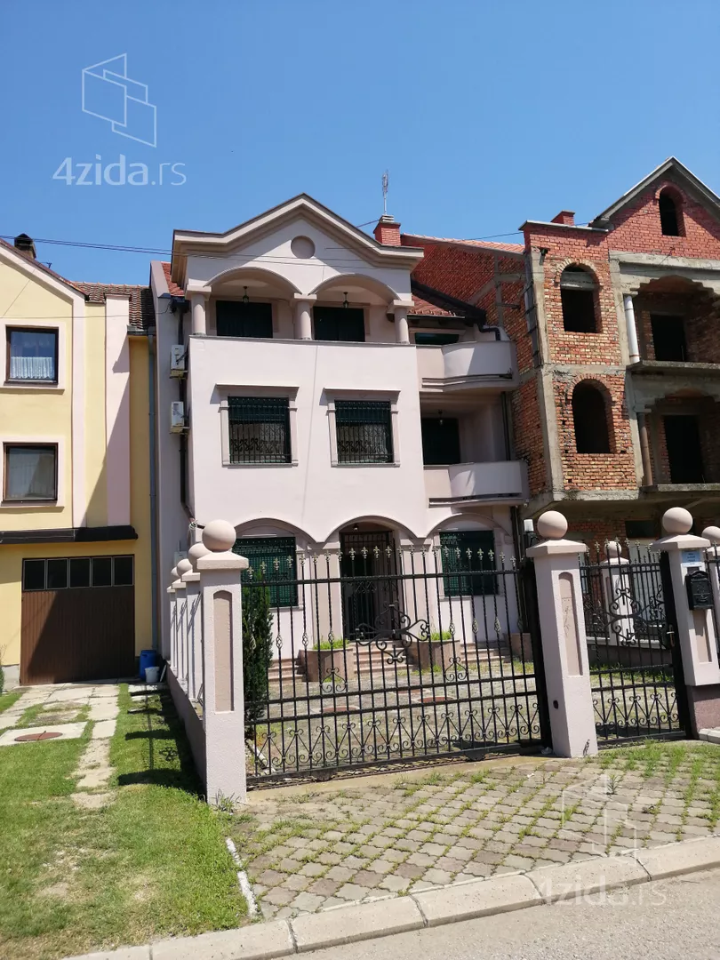 3-etažna kuća | 4zida
