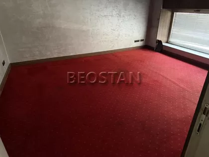 Trg Nikole Pašića | 4zida.rs