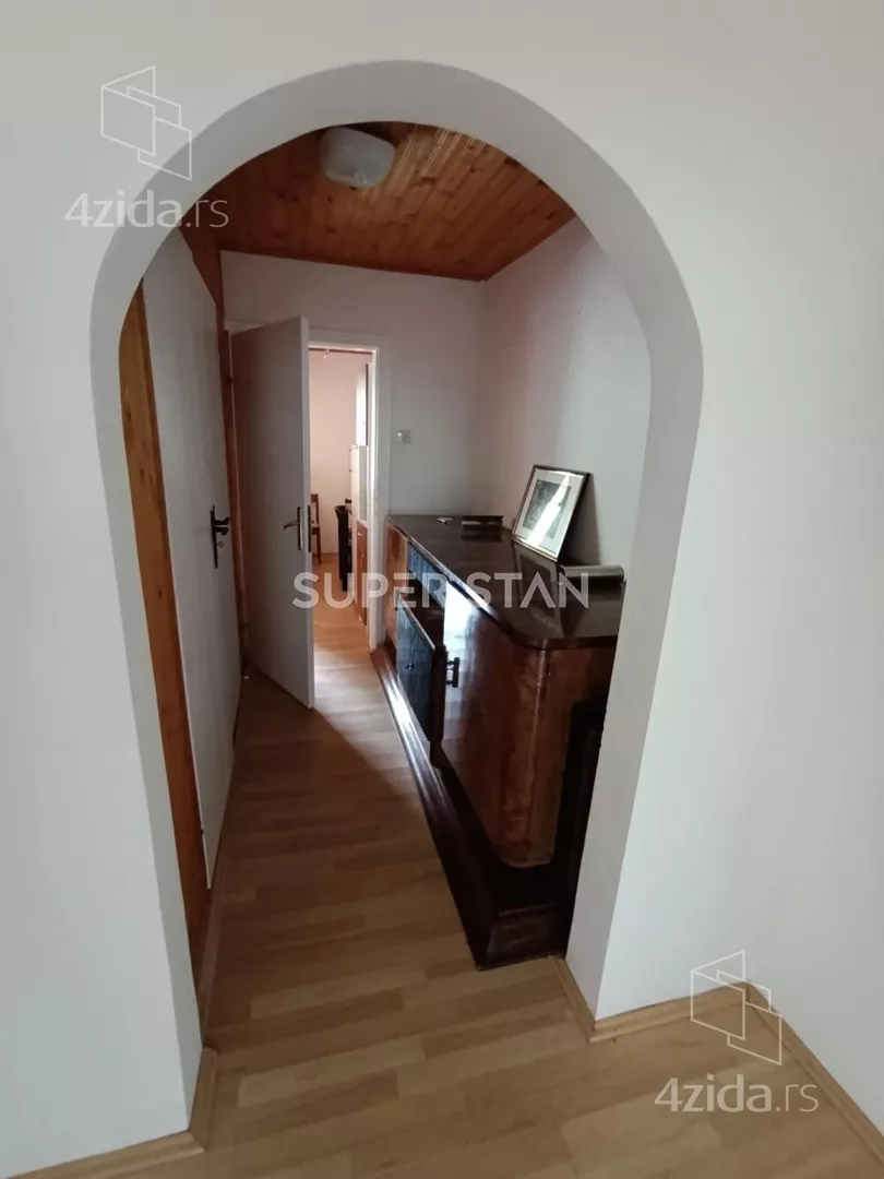 3-etažna kuća | 4zida