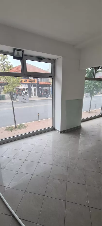 Crveni pevac | 4zida.rs