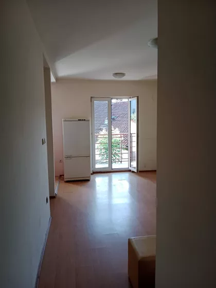 Karađorđeva | 4zida.rs