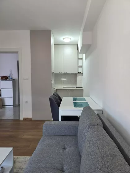 Velibora Markovića 39 | 4zida.rs