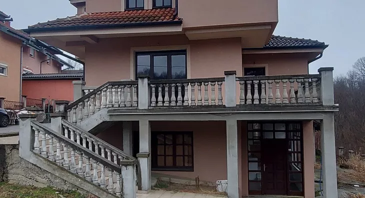 3-etažna kuća | 4zida