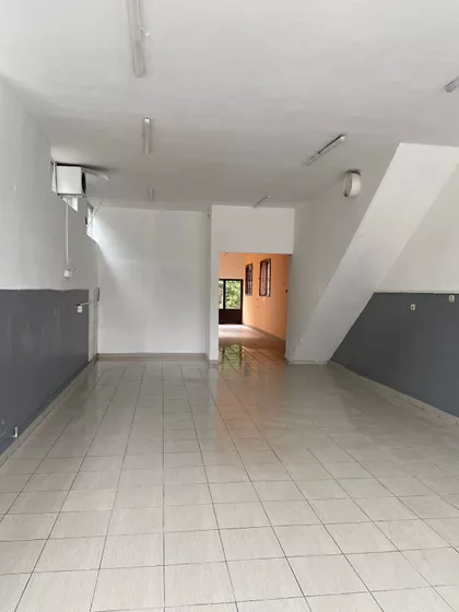 Trg Narodnih Heroja | 4zida.rs