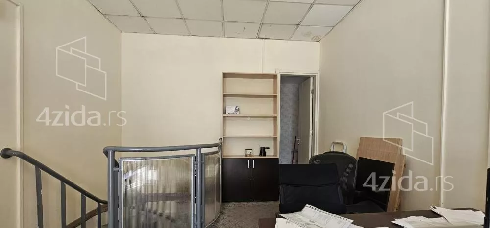 Lokal | 4zida