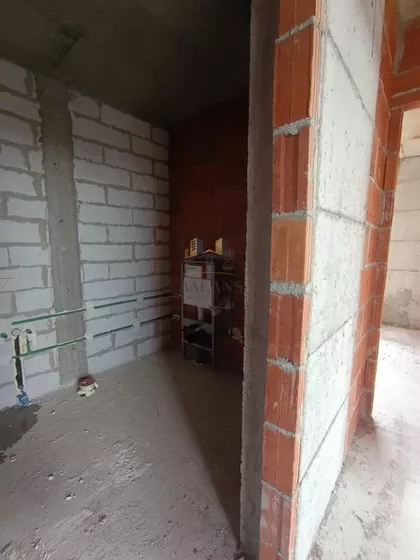 Novi Banovci | 4zida.rs