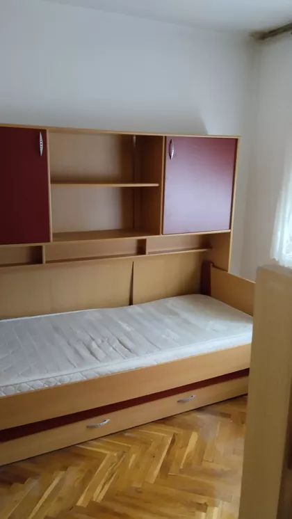 Zmaj Jovina 15 | 4zida.rs