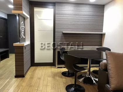 Knicaninova | 4zida.rs