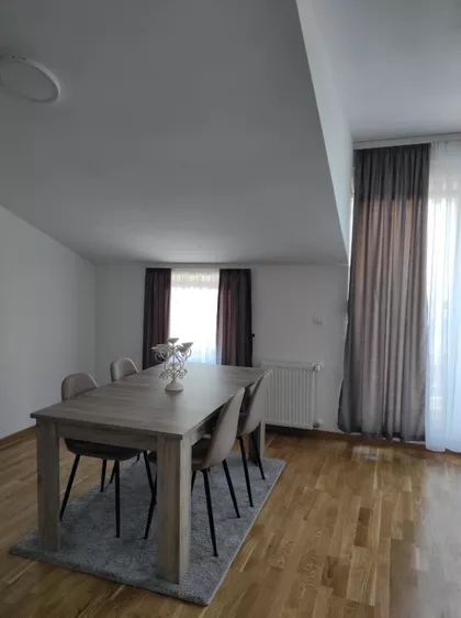 Pavla Ivića 4 | 4zida.rs