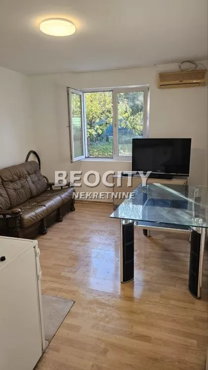 Karpatska | 4zida.rs