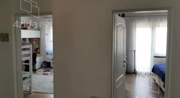 5-etažna kuća | 4zida