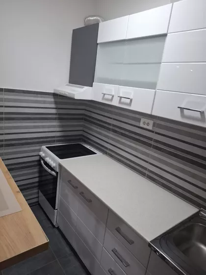 Zmaj Jovina | 4zida.rs