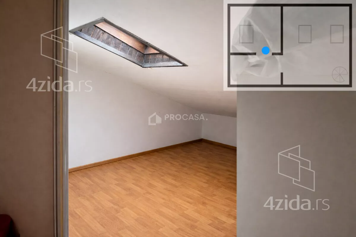 Troiposoban stan | 4zida